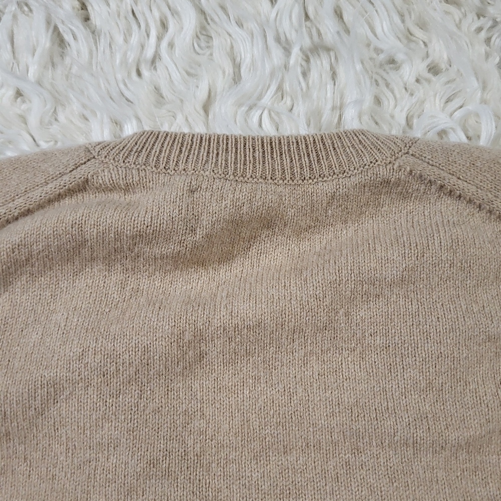 J. McInerney, Ltd. Lambswool V-Neck Sweater Made in Hawick Scotland Size 46 - Picture 15 of 15